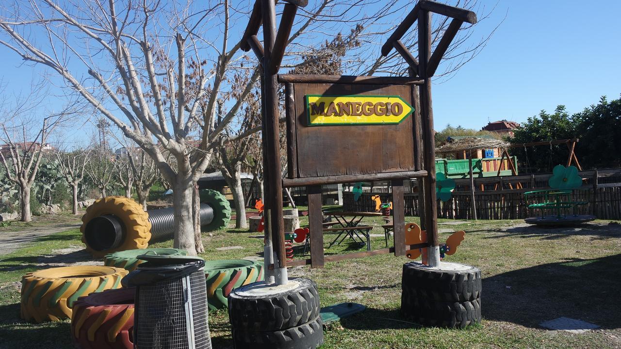 منزل الضيف سانت أوْفيمِيا لاميتْسْيا  في Agriturismo Masseria I Risi المظهر الخارجي الصورة