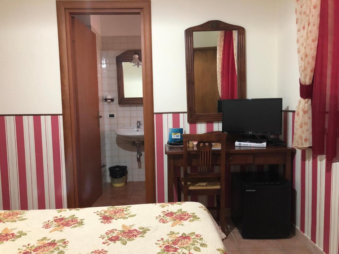 منزل الضيف سانت أوْفيمِيا لاميتْسْيا  في Agriturismo Masseria I Risi المظهر الخارجي الصورة